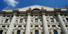 Estate bollente per gli insider: i manager vendono mentre Piazza Affari corre ai massimi