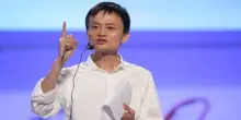 Asia, i tech rimbalzano. Jack Ma acquista azioni Alibaba e SoftBank valuta un bond fino a 20 miliardi di dollari