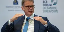 Deutsche Bank, utile di 1,9 miliardi. Afflussi netti record nella gestione patrimoniale