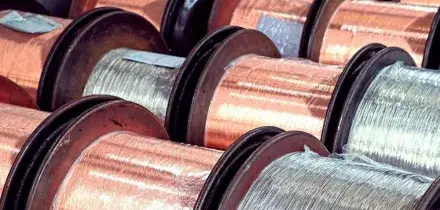 Metalli industriali, la scommessa cambia: le azioni da comprare e vendere nei prossimi 12 mesi