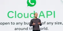 Antitrust blocca Meta AI su WhatsApp: sospese le clausole che escludono i chatbot concorrenti