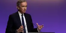 Bernard Arnault continua a comprare azioni Lvmh e punta a detenere pi&ugrave; del 50%