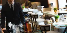 I 4 fondamentali dell&rsquo;Aperitivo alla Milanese da provare al Portrait, dove la tradizione si serve al carrello