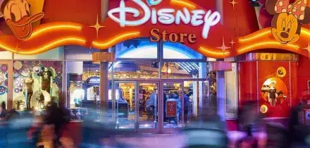 Disney, i parchi a tema e le crociere sfondano i 10 miliardi di ricavi a trimestre