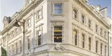 Watches of Switzerland studia il delisting