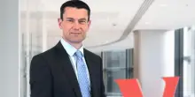 Per il Btp &egrave; il momento dello stress test in vista delle elezioni politiche. Parla Roger Hallam, capo dei tassi di Vanguard