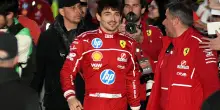 Ferrari blinda Charles Leclerc con un rinnovo pluriennale. Il pilota: felice, voglio riportare il titolo F1 a Maranello