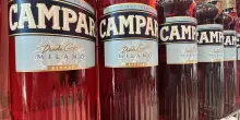 L'Amaro del Capo conquista Cinzano: il gruppo Campari cede il vermouth a Caffo 1915