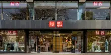 Fast retailing accelera nei nove mesi. Utile netto a +25,6%, ma pesa il cambio di valuta