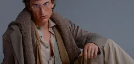 Armani, i ricavi 2025 sfiorano 2,2 miliardi (-4,6%) ma sale la redditivit&agrave;