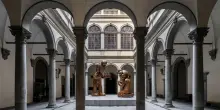 The Message di Kaws a Palazzo Strozzi a Firenze