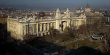 Vaticano, lo Ior all&rsquo;ultima battaglia sull&rsquo;investimento nel palazzo della Borsa di Budapest. Che rischia di costargli 135 milioni
