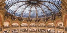 Galeries Lafayette corre verso il primato globale, il flagship parigino supera i 2 miliardi nel 2025