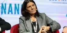 Bnp Paribas resta fuori dal risiko tricolore ma punta a rafforzare Bnl. Il piano strategico sar&agrave; svelato il prossimo 18 novembre