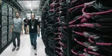 AI, non serve un crollo per mettere a rischio la crescita: il campanello di allarme e la corsa ai data center