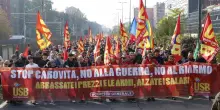 Sciopero generale, disagi in tutta Italia. A Milano tangenziale bloccata per due ore, tensioni a Torino, a Roma chiuse le piazze di Chigi e Camera