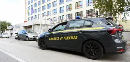Streaming illegale, smantellata maxi rete del &ldquo;Pezzotto&rdquo;: quasi 3mila abbonati e 650mila euro reinvestiti in criptovalute