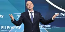 Fifa, la colpa del presidente Infantino &egrave; provare ad aprire il calcio al mondo