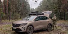 Renault si espande nella difesa: alleanza con Thales per produrre un nuovo veicolo militare ibrido