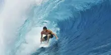 Leonardo Fioravanti: le 7 spiagge del re del surf