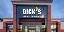 Dick&rsquo;s sporting goods accelera nel quarto trimestre grazie all&rsquo;acquisizione di Foot locker