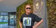 Michael Kors rafforza la partnership con il World food program e svela due T-shirt in limited edition