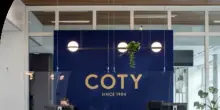 Coty ridisegna la struttura organizzativa, al ceo Strobel il controllo delle operazioni Prestige