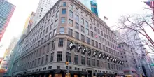 Saks global in perdita per 100 milioni. Allo studio una jv per espandere Bergdorf Goodman