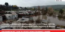 Maltempo in Cile, case allagate e fiumi straripati a Biob&iacute;o