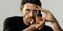 Jonathan Bailey &egrave; il nuovo volto di Giorgio Armani I Will
