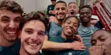 L'Arsenal si riunisce e festeggia anche sui social