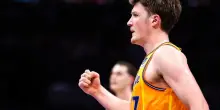 Kon Knueppel &egrave; una macchina: 7 triple e 33 punti contro i Cavs, ma Charlotte perde