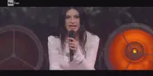 Sanremo 2026, Laura Pausini canta Heal the World,