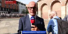 Funerali Mazzola, l'applauso all'uscita del feretro