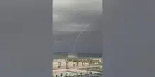 Chioggia, tromba d'aria devasta la spiaggia di Sottomarina