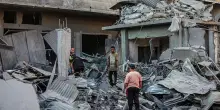 Gaza, Al Jazeera: 'Attacco su un campo di sfollati: almeno 6 morti'