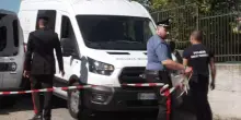 Roma, padre, madre e figlia di 5 anni trovati morti in casa