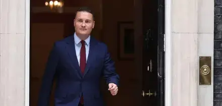 Uk, il ministro della Sanit&agrave; Wes Streeting si dimette e sfida Starmer