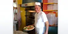 Omicidio in pizzeria, ucciso a coltellate, fermato cliente