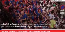 Spagna, a Bu&ntilde;ol la tradizionale battaglia della Tomatina