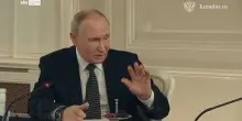 Putin: pronto incontrare Zelensky, in discussione sua legittimità