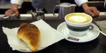 Sette errori da evitare quando si mangia in Italia: la guida della Bbc