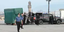 Firenze, bombola gas sotto David di piazzale Michelangelo: si indaga