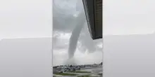 New York, tromba marina diventa tornado sulla costa