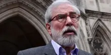 L'ex leader dell'Ira Gerry Adams accusato da tre vittime di attentati