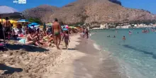 L'estate siciliana, a Palermo in tanti al mare in questo weekend