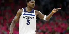 Ant torna a 9 giorni dall'infortunio e parte dalla panchina: 18 punti a San Antonio