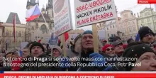 Praga, decine di migliaia di persone a sostegno di Pavel