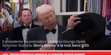 Usa, Trump consegna medaglie ai Kennedy Center Honors