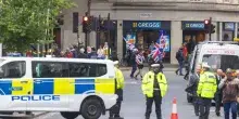 Londra, quattro persone accoltellate: indagini in corso